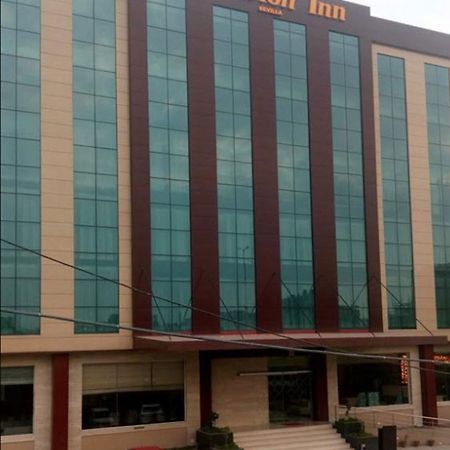 Clarion Inn Sevilla Panchkula Exterior photo